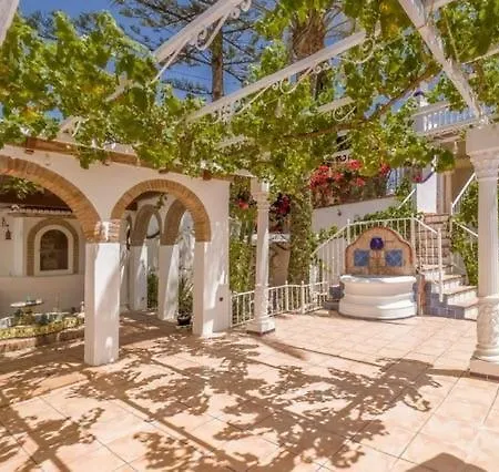 Arcadia - Avenida 28 De Adelfas 29680 Estepona, Malaga فيلة إِستيبونا