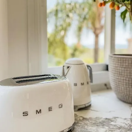 Arcadia - Avenida 28 De Adelfas 29680 Estepona, Malaga *