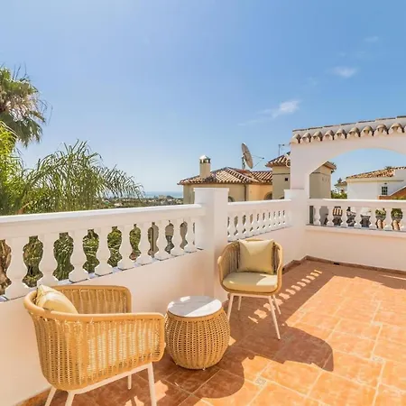 Arcadia - Avenida 28 De Adelfas 29680 Estepona, Malaga *