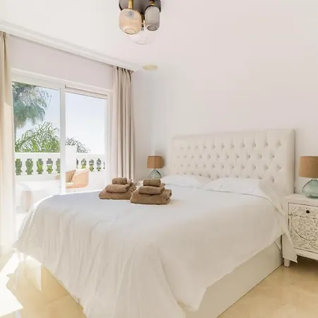 Arcadia - Avenida 28 De Adelfas 29680 Estepona, Malaga فيلة