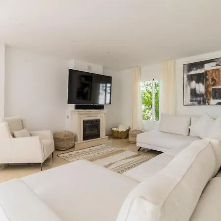 וילה Arcadia - Avenida 28 De Adelfas 29680 Estepona, Malaga