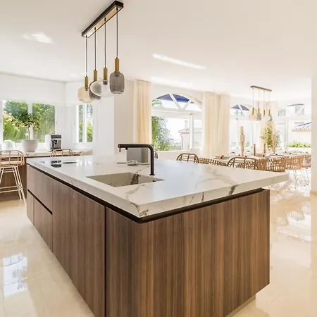 Arcadia - Avenida 28 De Adelfas 29680 Estepona, Malaga فيلة *