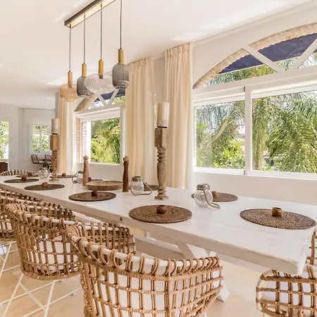فيلة Arcadia - Avenida 28 De Adelfas 29680 Estepona, Malaga إِستيبونا