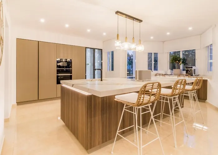 Arcadia - Avenida 28 De Adelfas 29680 Estepona, Malaga Вілла *